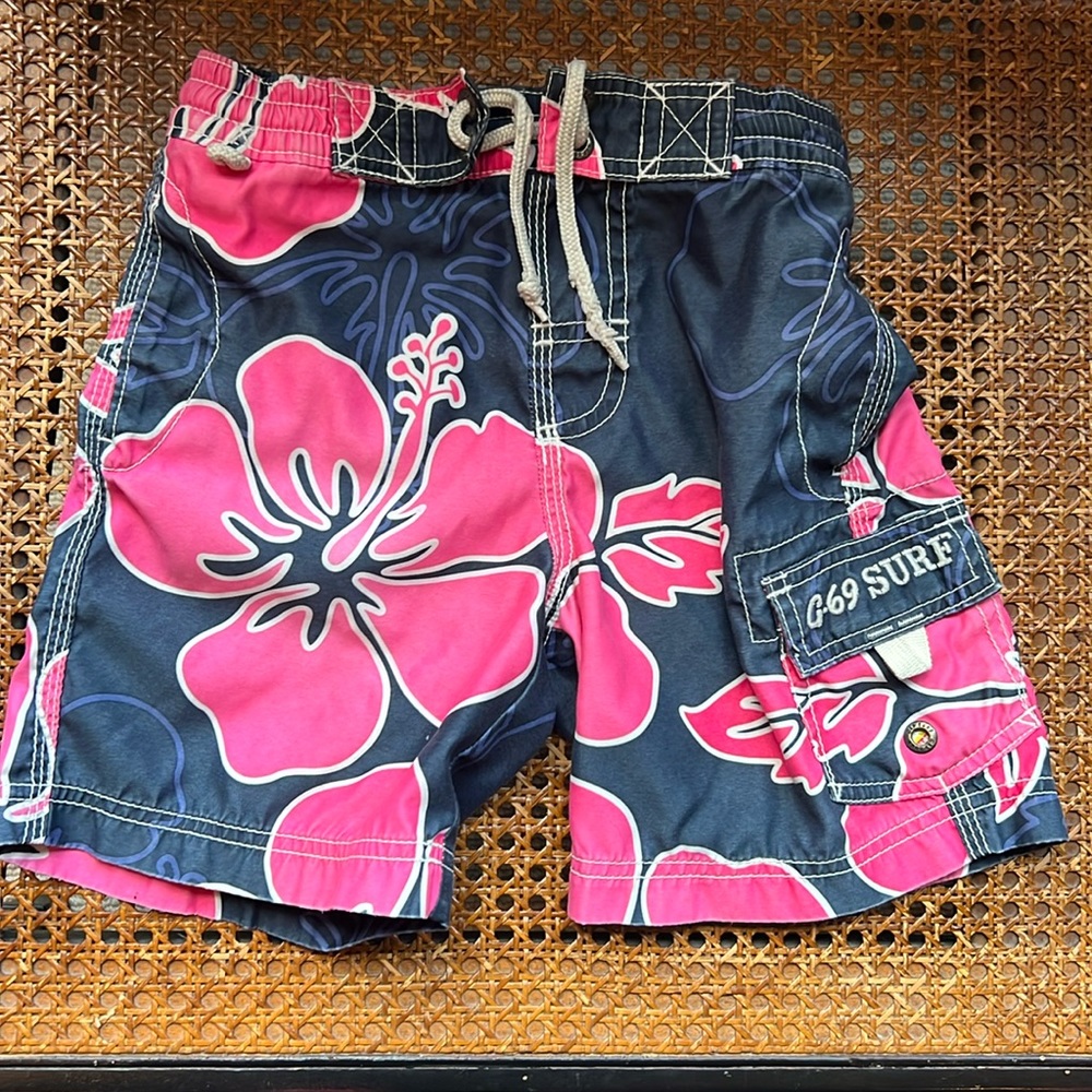 Adorable GAP toddler 4T/5T swim trunks! Perfect for the beach vacation!